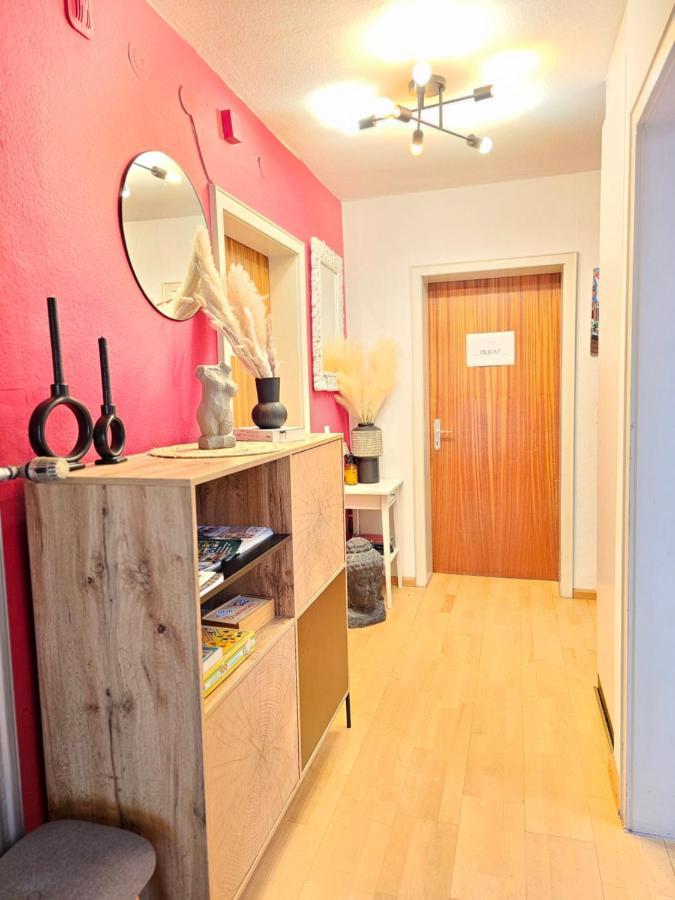 Privatunterkunft Doppelzimmer 2 I Geteiltes Bad & Kueche I Mit Dem Nur 4 Min Bis Zum Hauptbahnhof Freiburg im Breisgau