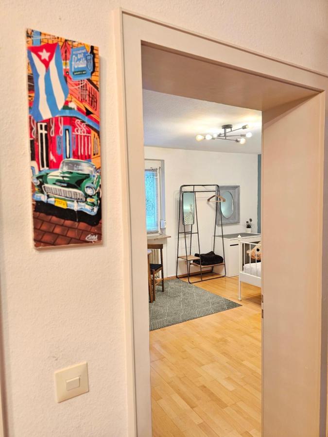 Privatunterkunft Doppelzimmer 2 I Geteiltes Bad & Kueche I Mit Dem Nur 4 Min Bis Zum Hauptbahnhof Freiburg im Breisgau